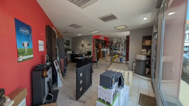 Photo 10