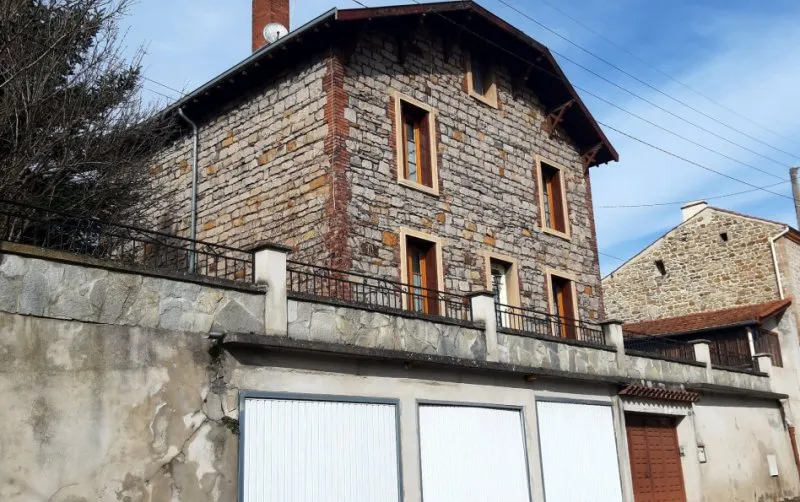 Photo 1