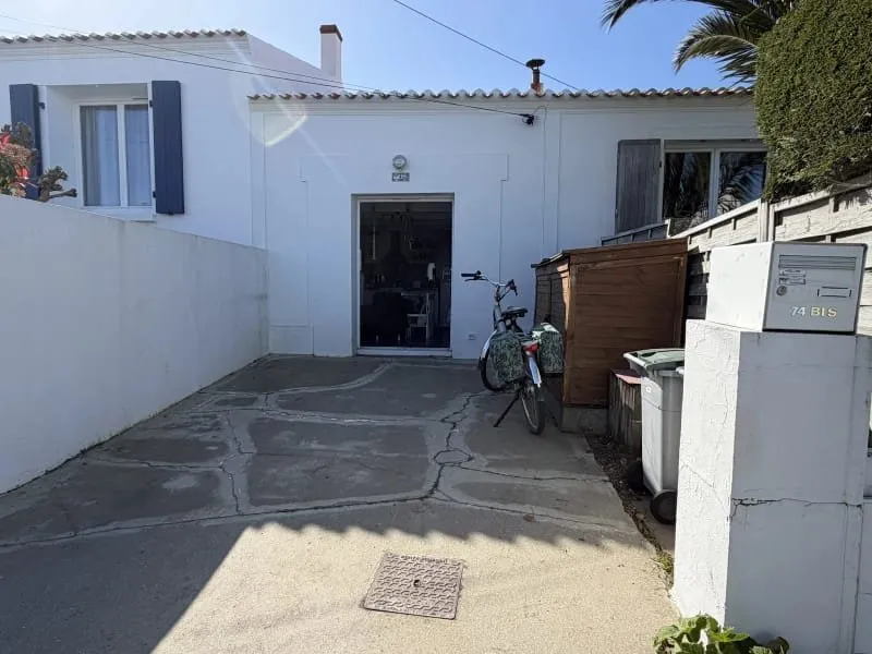 Photo 1