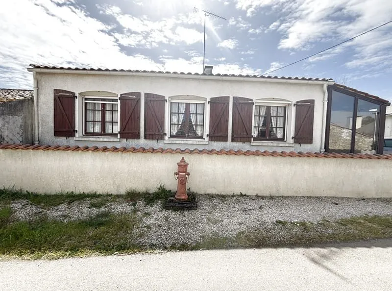 Photo 1