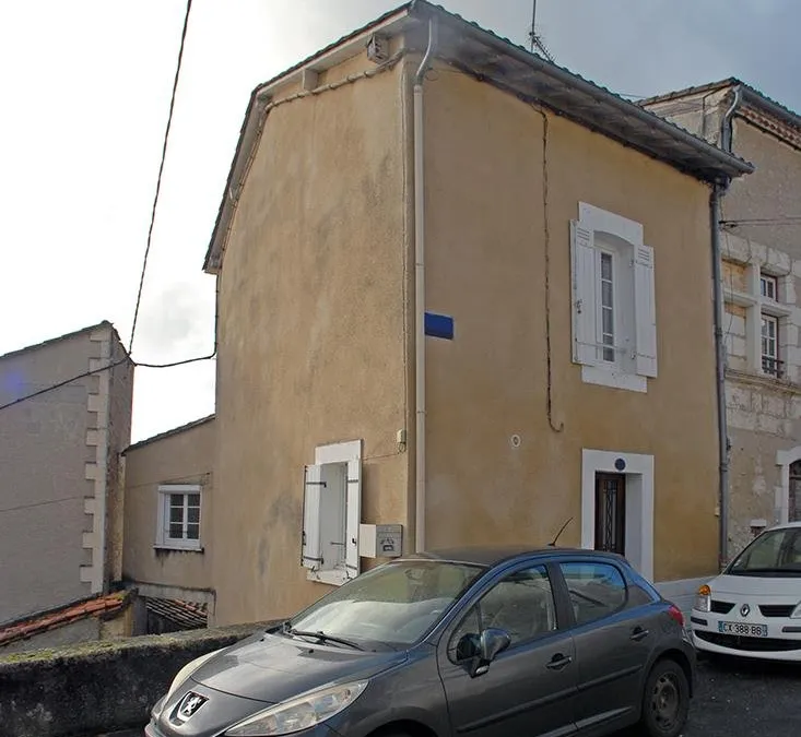 Photo 1