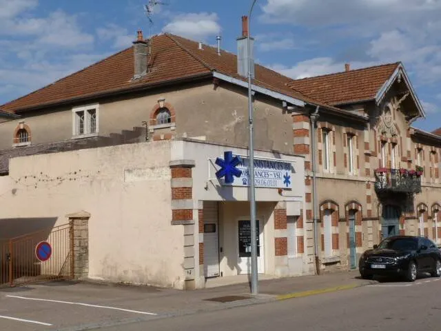 Photo 1