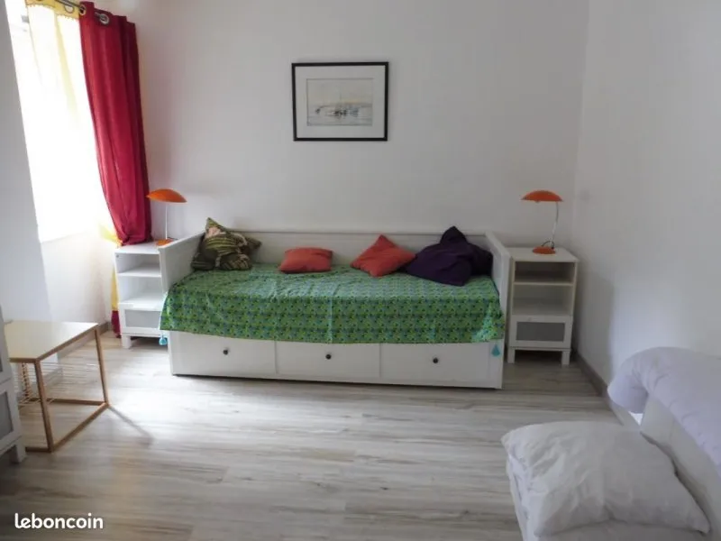 Photo 1