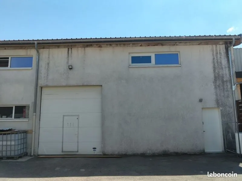Photo 1