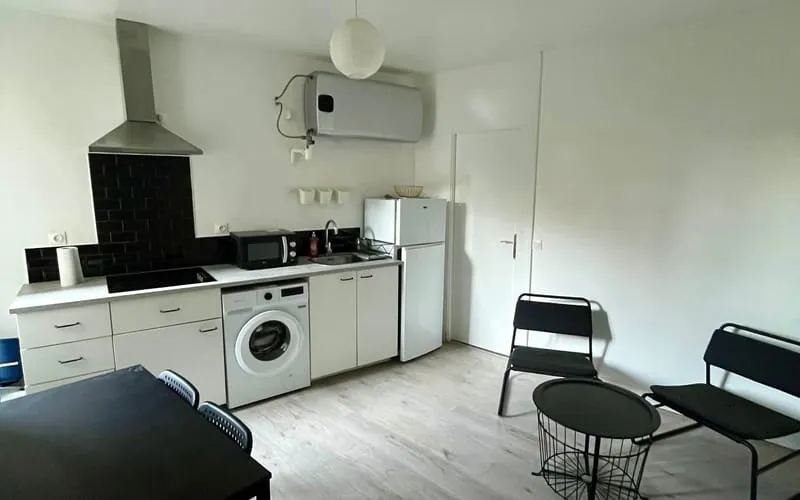 Photo 1