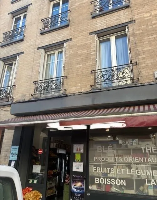 Photo 1