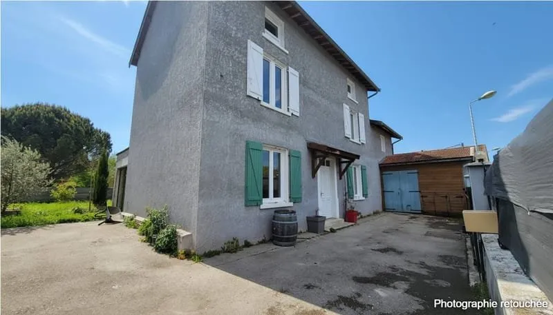 Photo 1