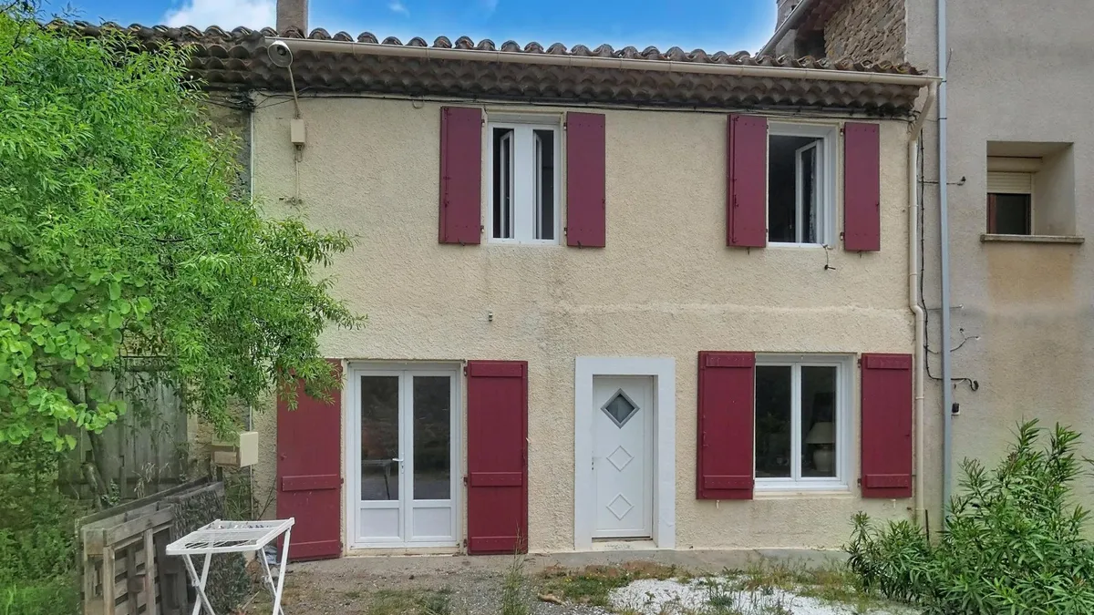 Photo 1