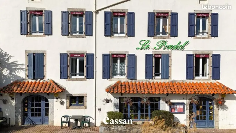Photo 1