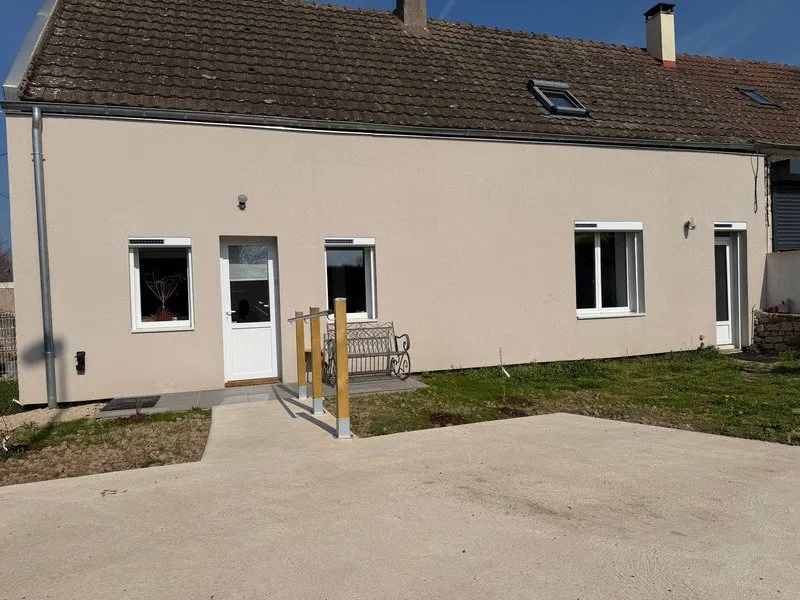 Photo 1