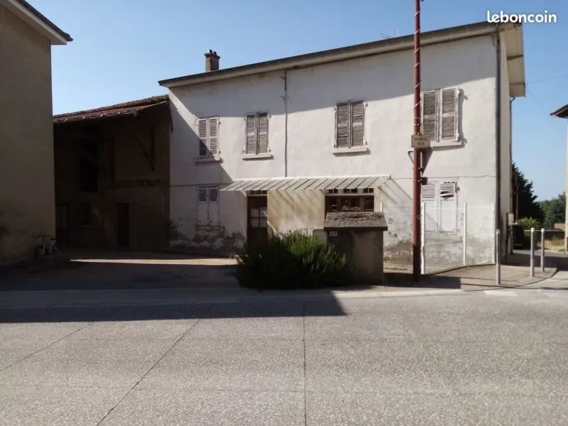 Photo 1