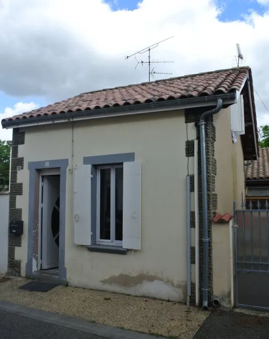Photo 1