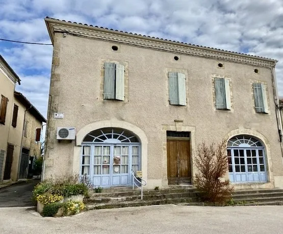 Photo 1