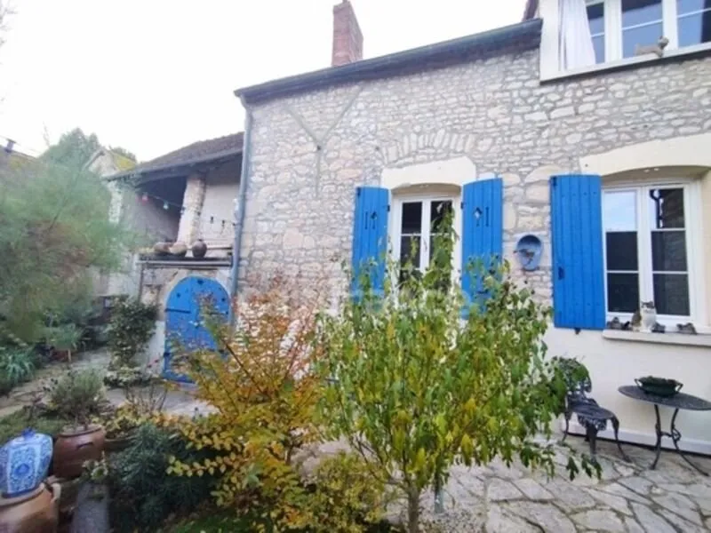 Photo 1