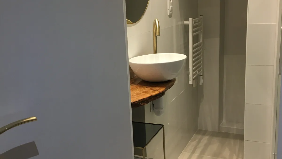Photo 9