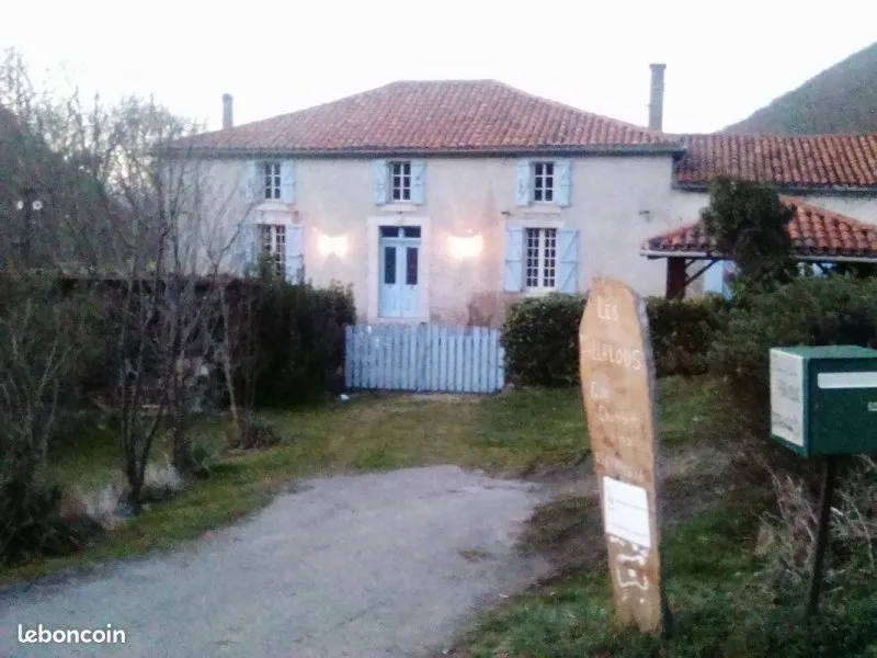 Photo 1