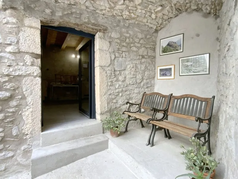 Photo 4