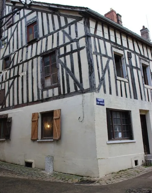 Photo 1