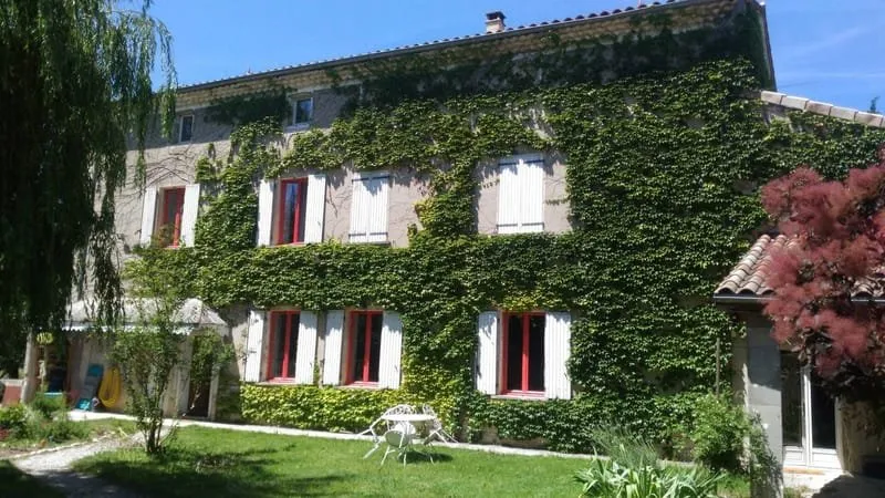 Photo 1
