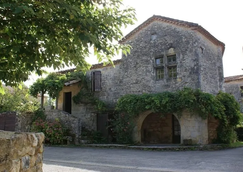 Photo 1