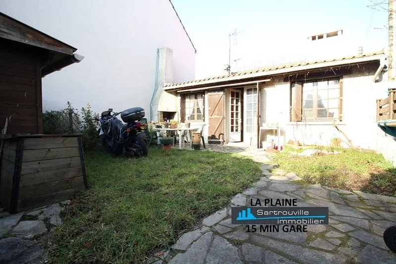 Photo 1