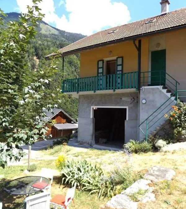 Photo 1
