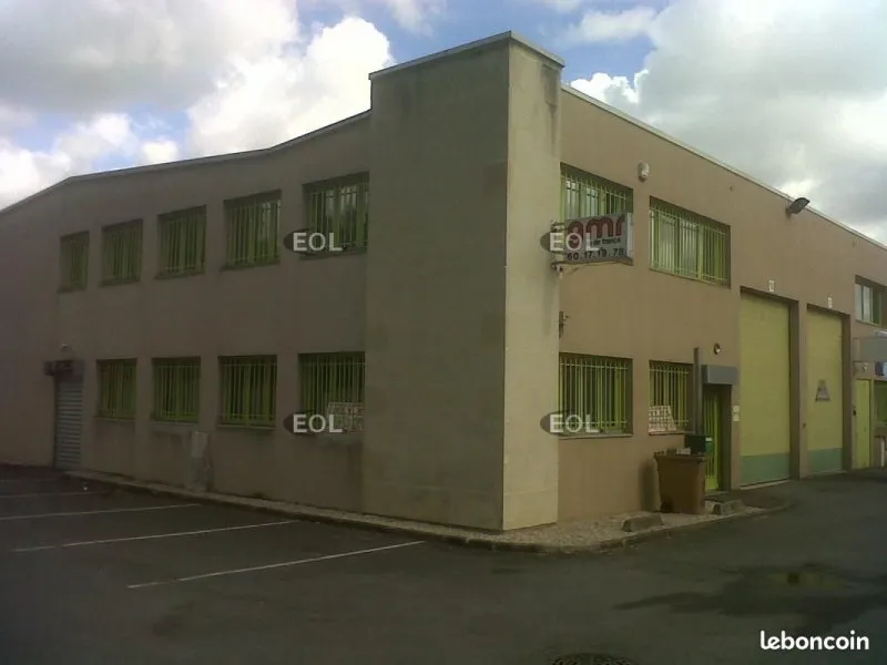Photo 1