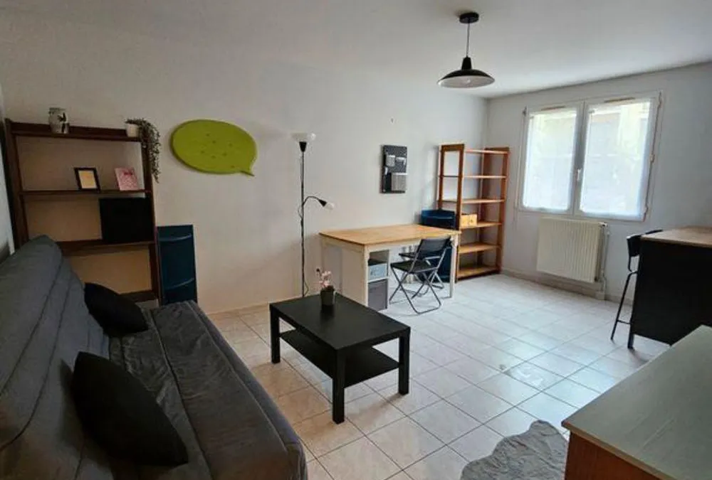 Photo 1