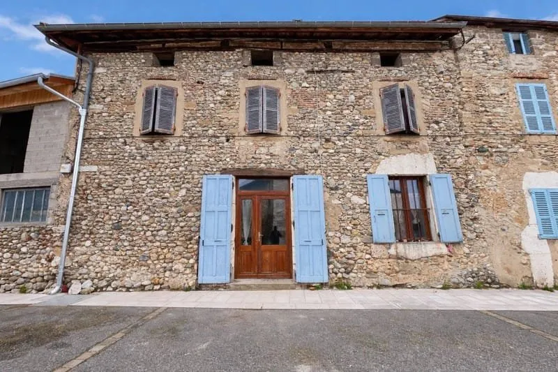 Photo 1