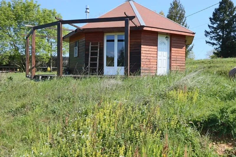Photo 1