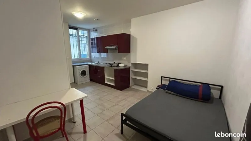 Photo 1