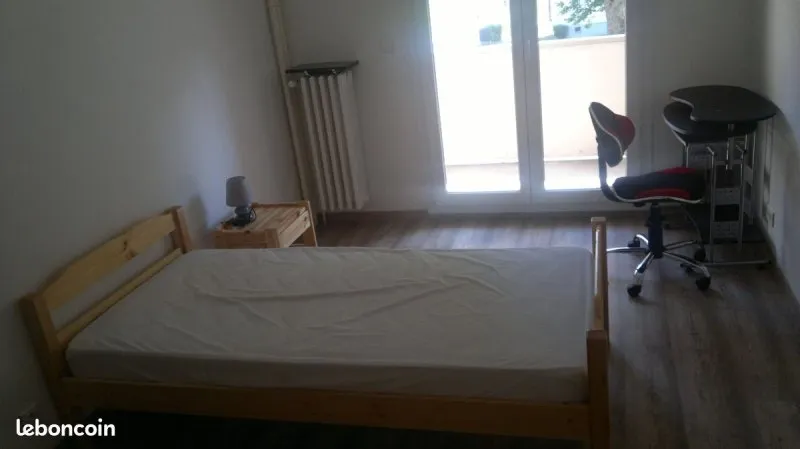 Photo 1
