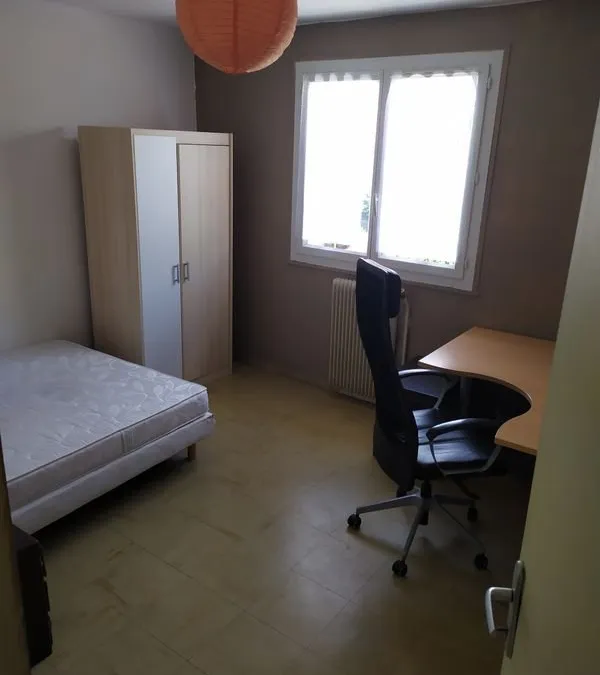 Photo 1