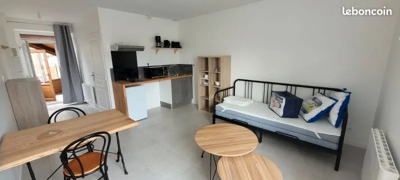 Photo 1