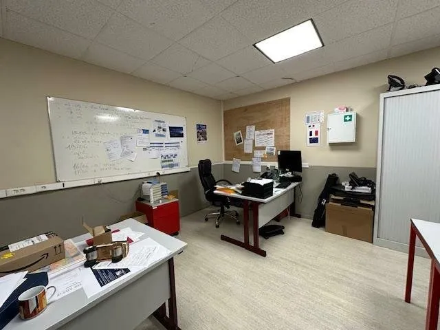 Photo 8