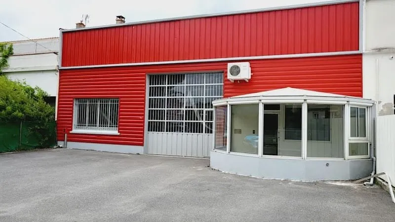 Photo 1
