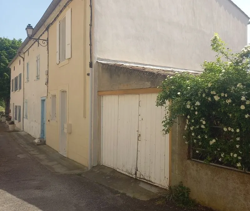 Photo 1
