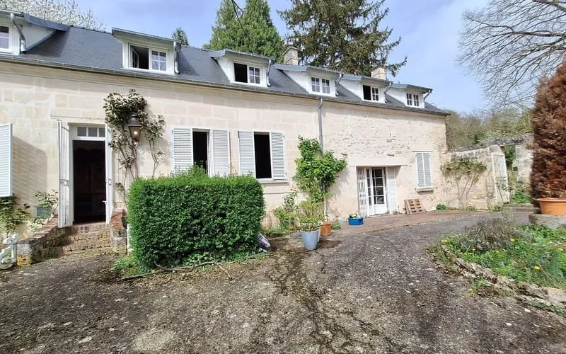 Photo 1