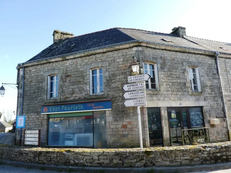 Photo 1