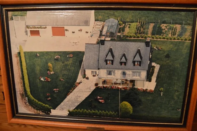 Photo 1