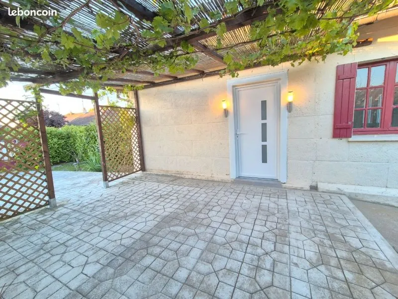 Photo 1