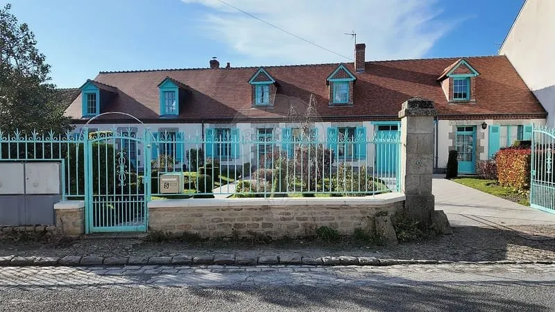 Photo 1