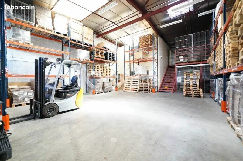 Photo 1
