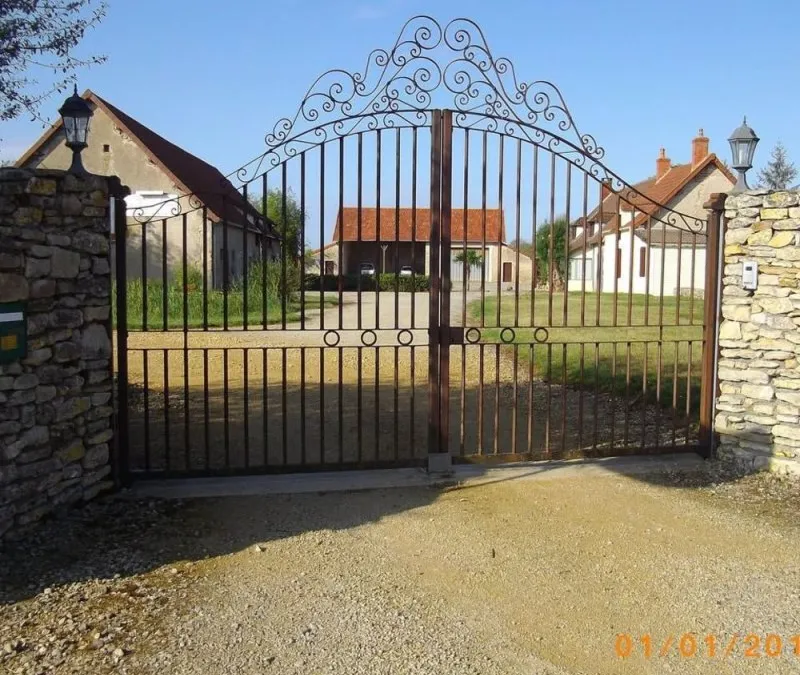 Photo 1