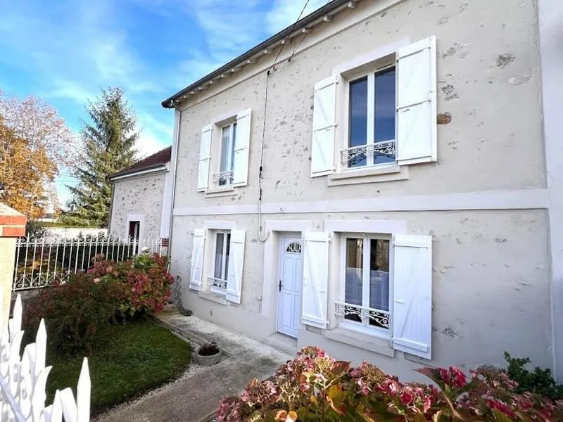 Photo 1