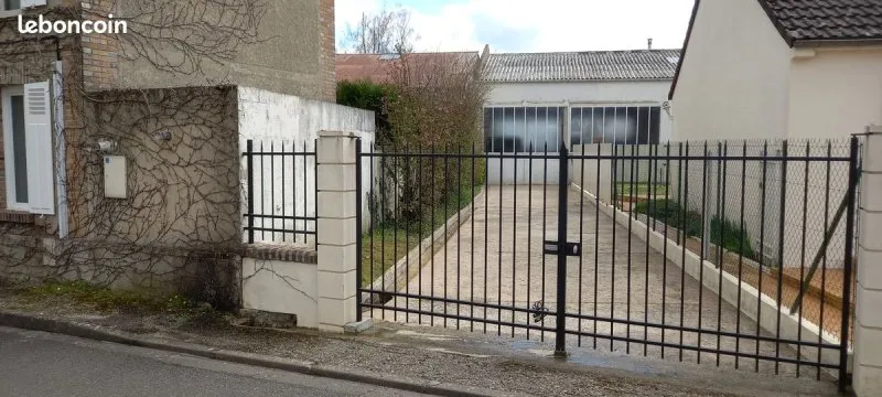 Photo 1