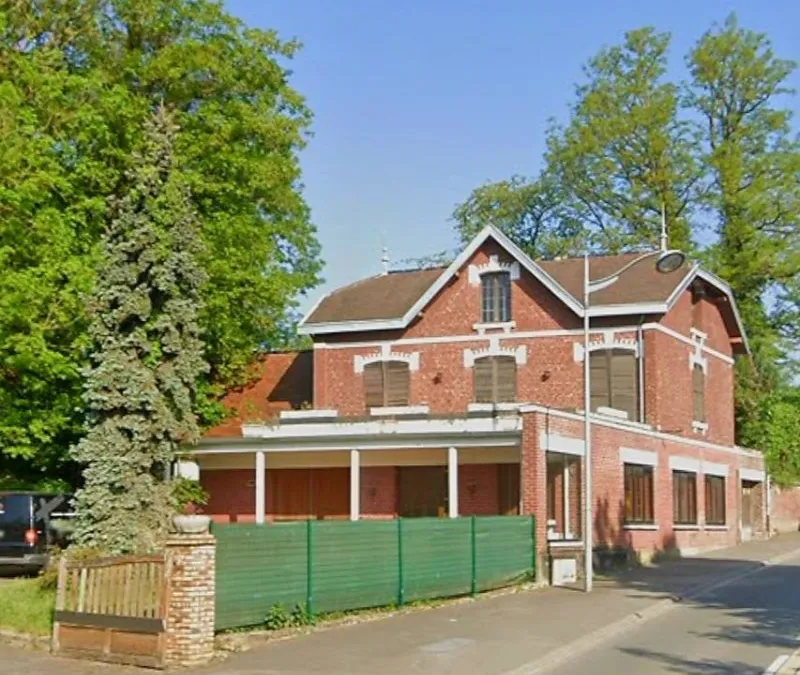 Photo 1