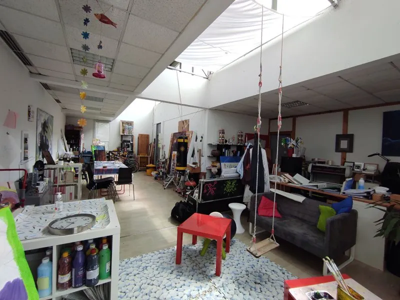 Photo 1