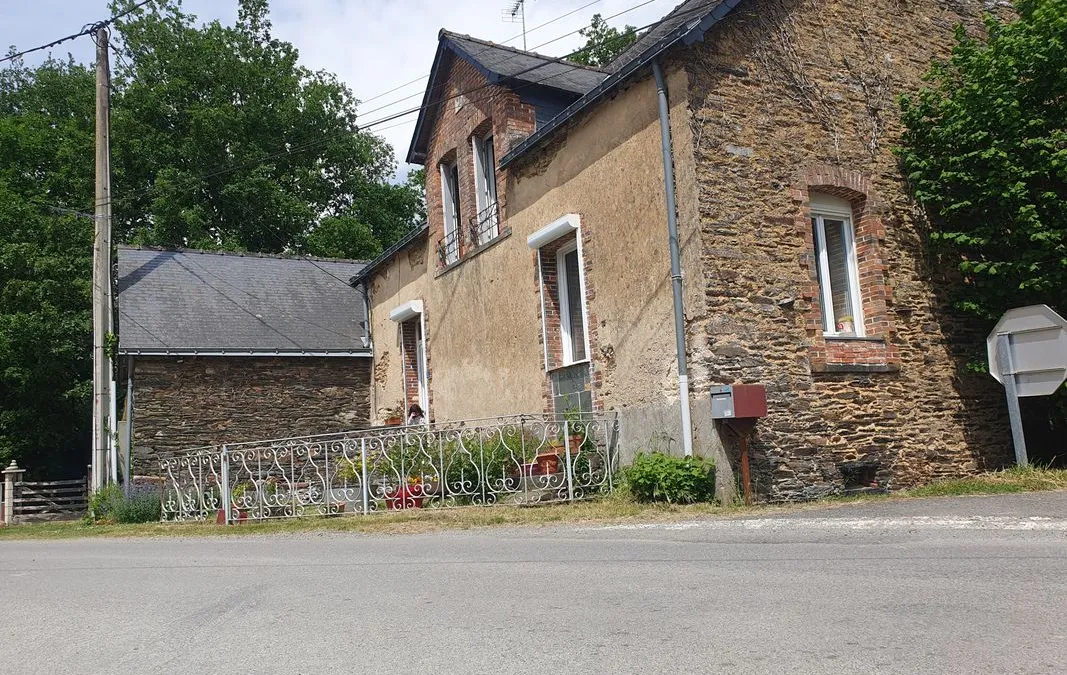 Photo 1