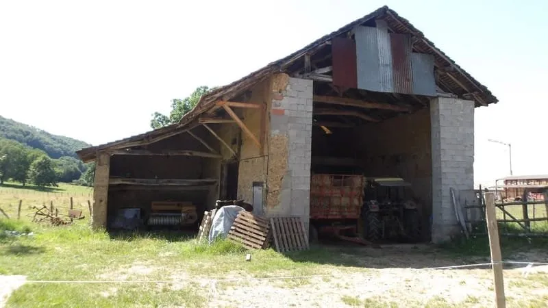 Photo 1